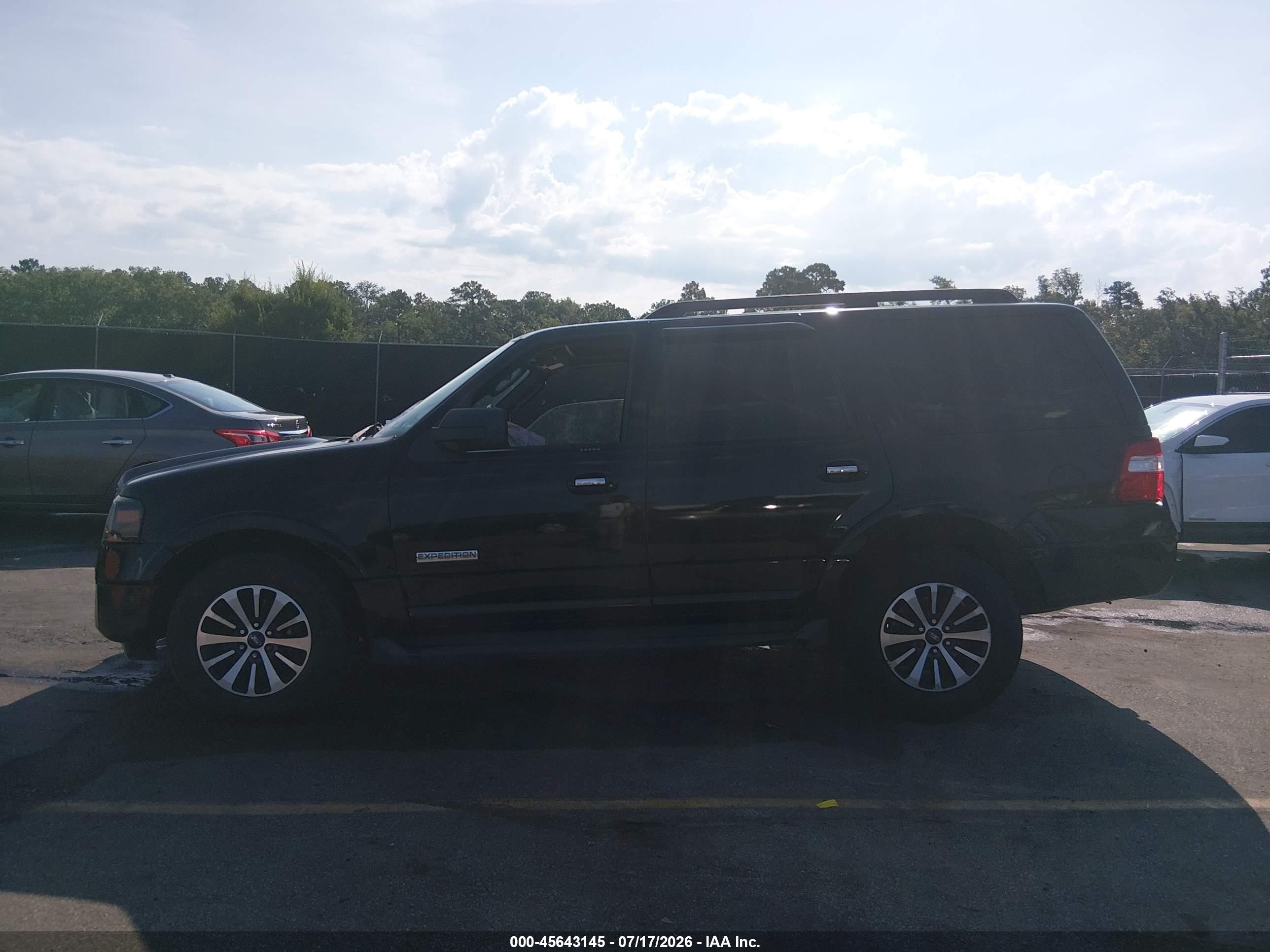 2008 Ford Expedition Xlt Black vin: 1FMFU16508LA06281