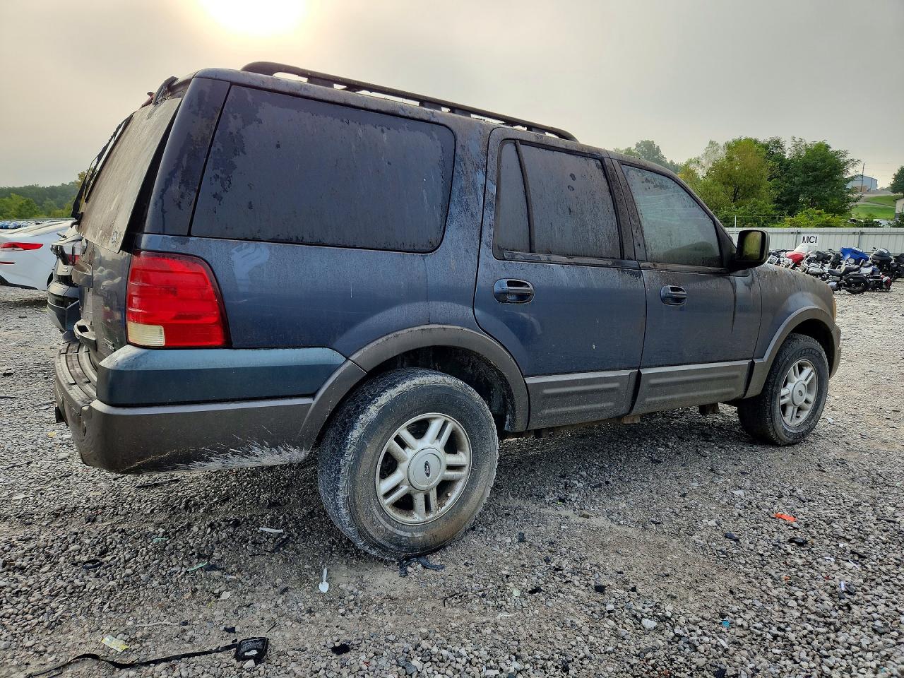 2005 Ford Expedition Xlt Blue vin: 1FMFU16515LA87674