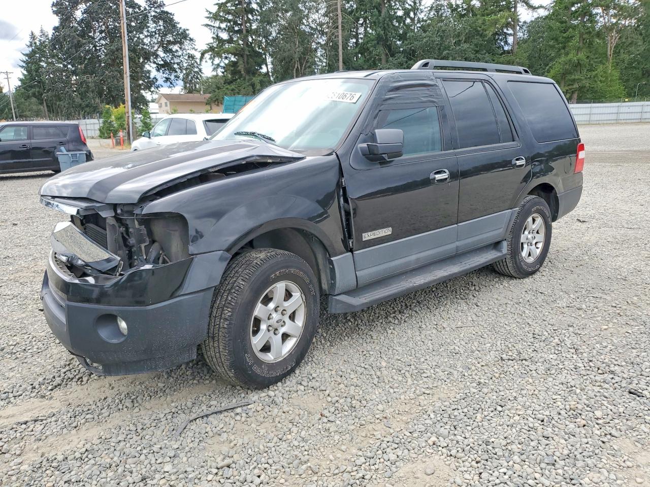 2007 Ford Expedition Xlt Черный vin: 1FMFU16527LA69915