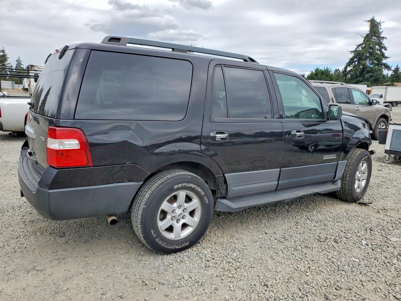 2007 Ford Expedition Xlt Black vin: 1FMFU16527LA69915