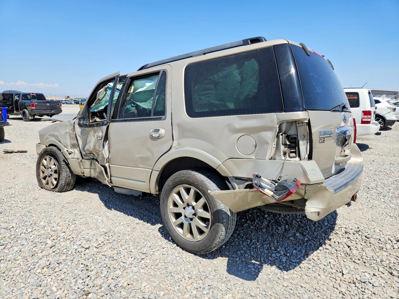 2008 Ford Expedition Xlt Tan vin: 1FMFU16528LA45230