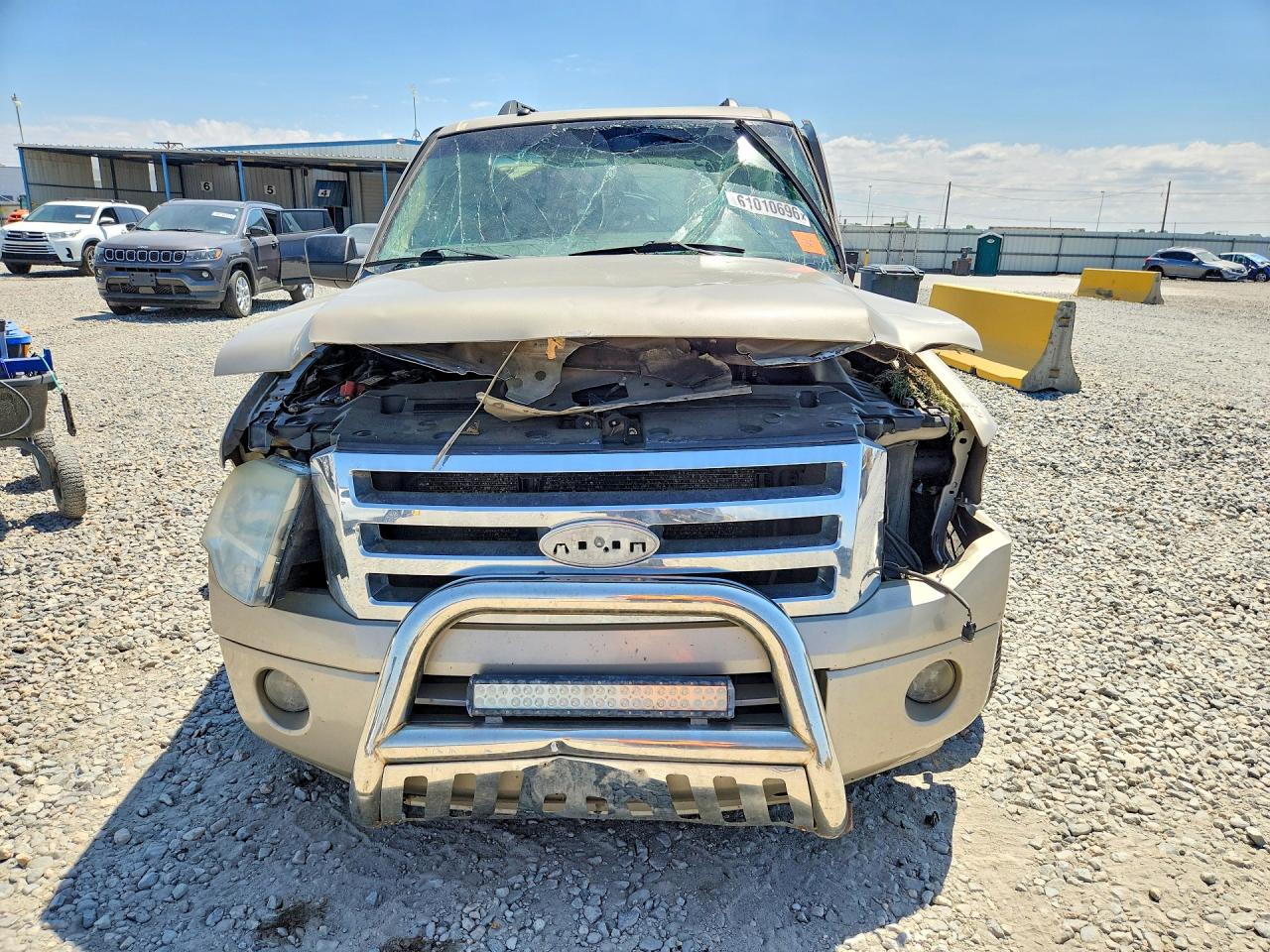 2008 Ford Expedition Xlt Tan vin: 1FMFU16528LA45230
