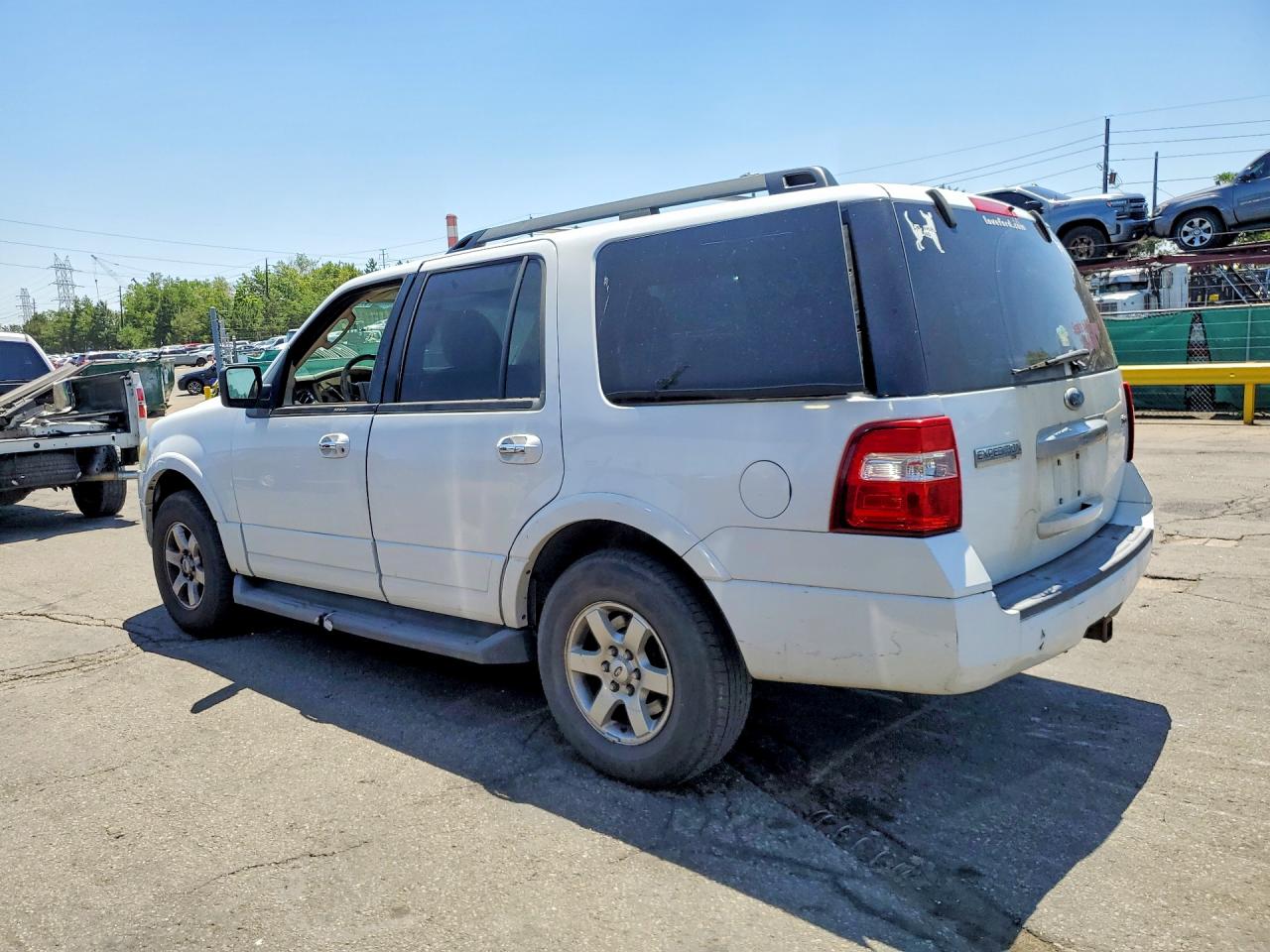 2009 Ford Expedition Xlt White vin: 1FMFU16529LA11144