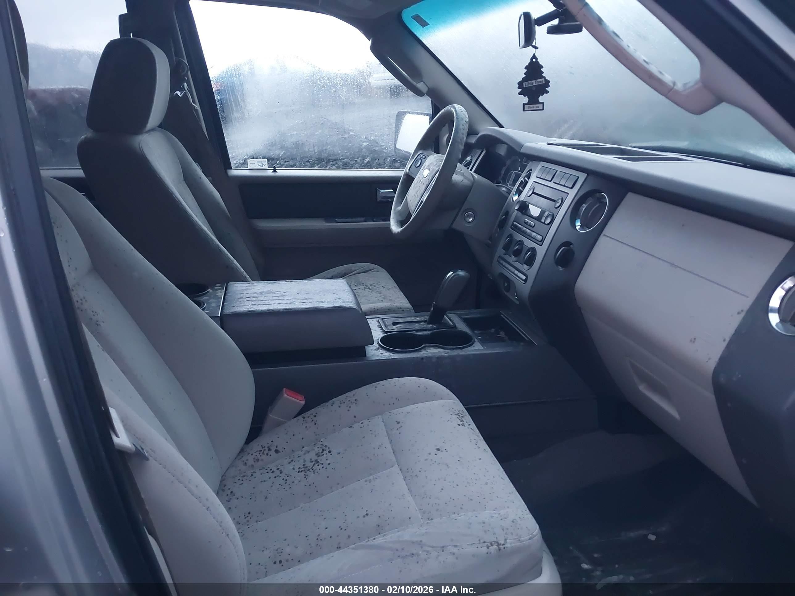 2007 Ford Expedition Xlt Silver vin: 1FMFU16537LA47292