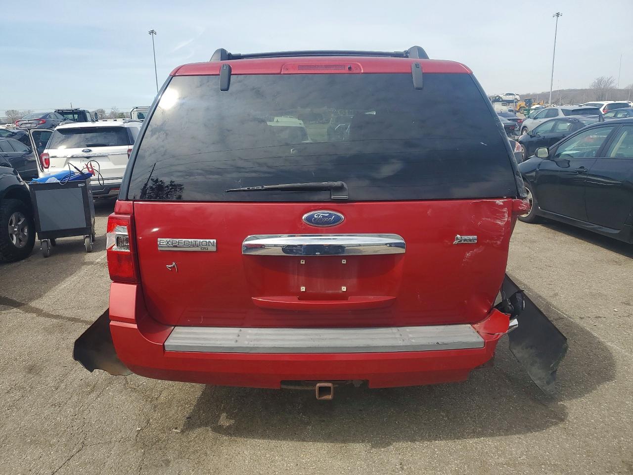 2009 Ford Expedition Xlt Red vin: 1FMFU16539LA02159