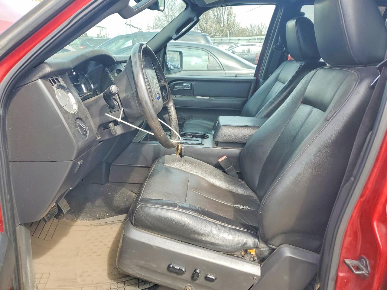 2009 Ford Expedition Xlt Red vin: 1FMFU16539LA02159