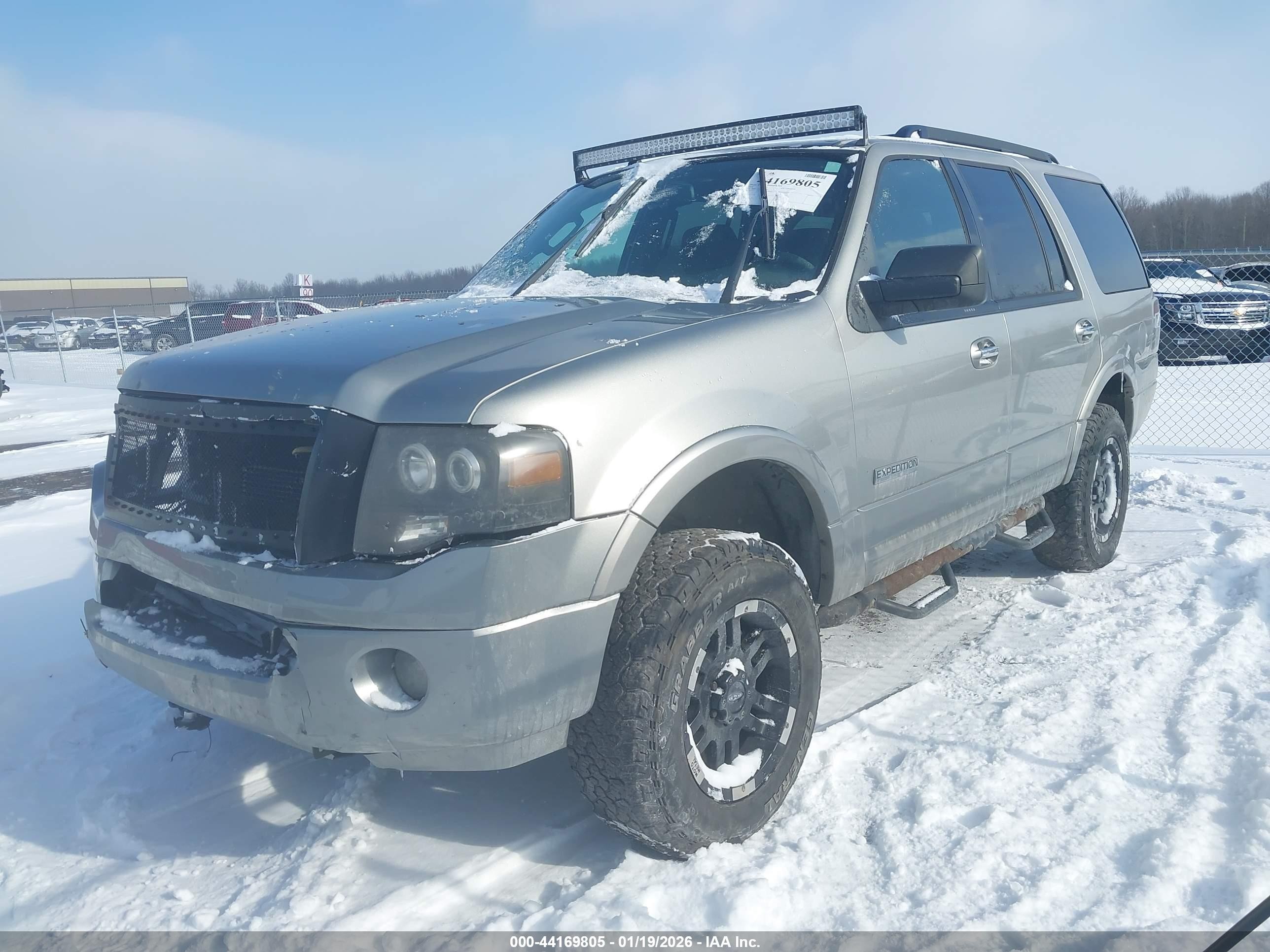 2008 Ford Expedition Xlt Silver vin: 1FMFU16548LA10690