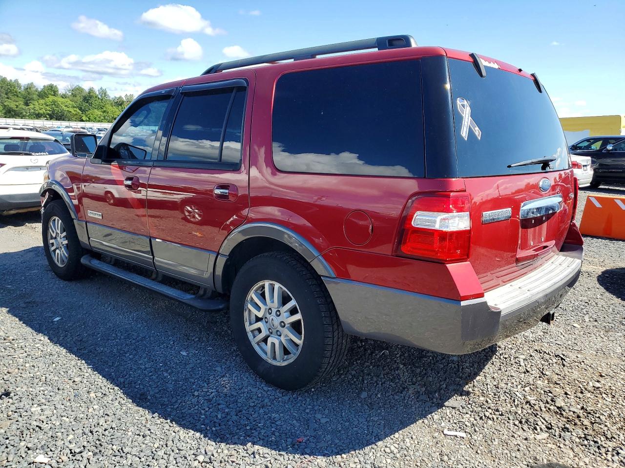 2008 Ford Expedition Xlt Темно-бордовый vin: 1FMFU16578LA40945