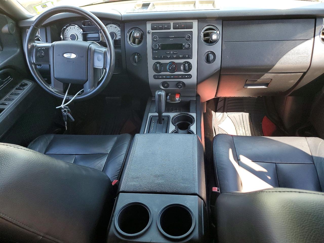 2008 Ford Expedition Xlt Темно-бордовый vin: 1FMFU16578LA40945