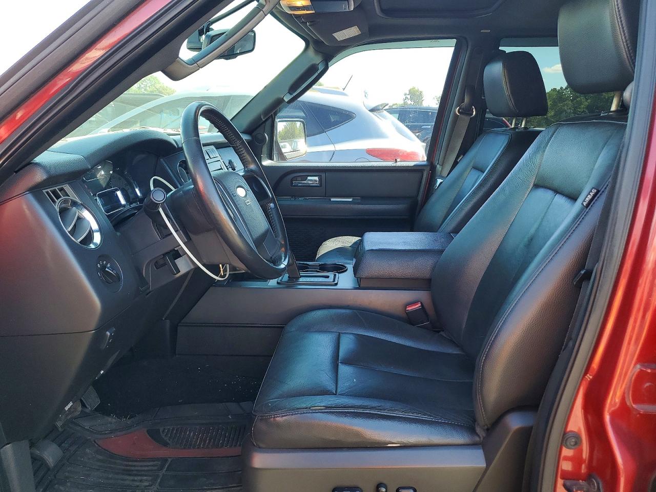 2008 Ford Expedition Xlt Темно-бордовый vin: 1FMFU16578LA40945