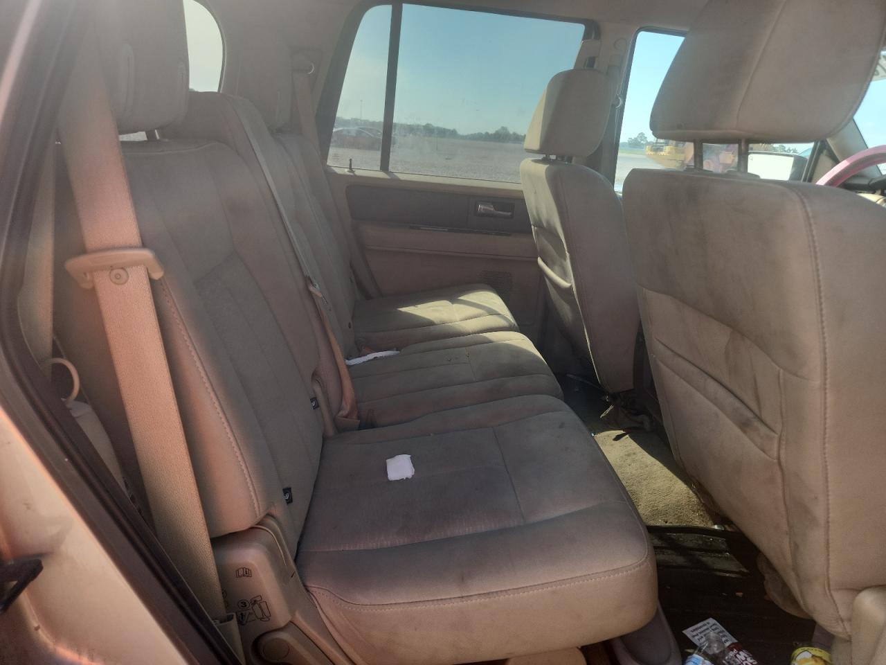 2008 Ford Expedition Xlt Tan vin: 1FMFU16578LA52934