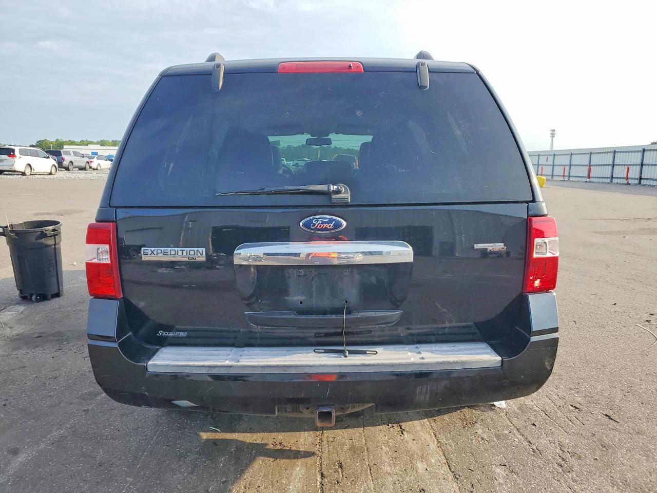 2008 Ford Expedition Xlt Black vin: 1FMFU16578LA74674