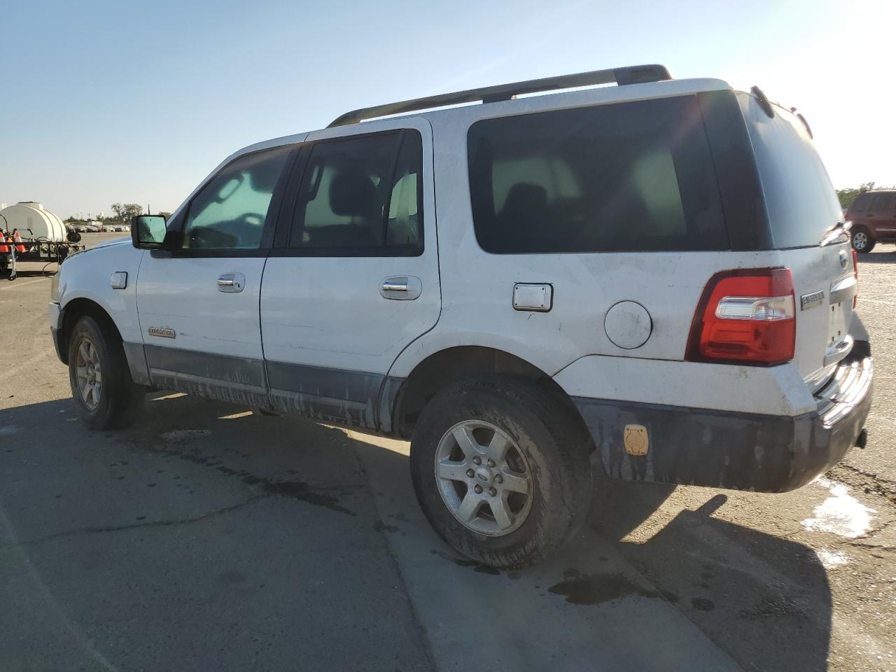 2007 Ford Expedition Xlt White vin: 1FMFU16597LA61603