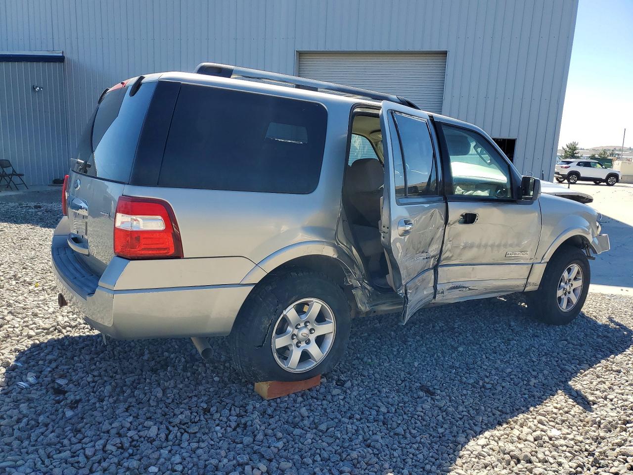 2008 Ford Expedition Xlt Silver vin: 1FMFU16598LA76474