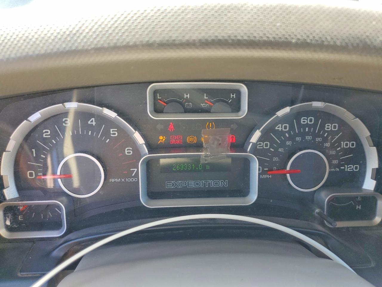 2008 Ford Expedition Xlt Silver vin: 1FMFU16598LA76474