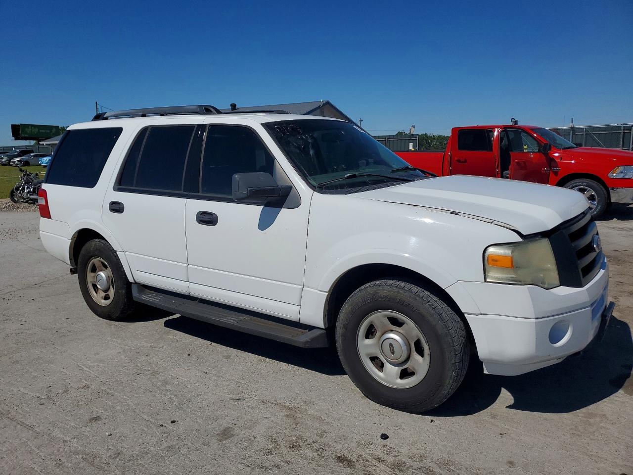 2009 Ford Expedition Белый vin: 1FMFU16599EB15344