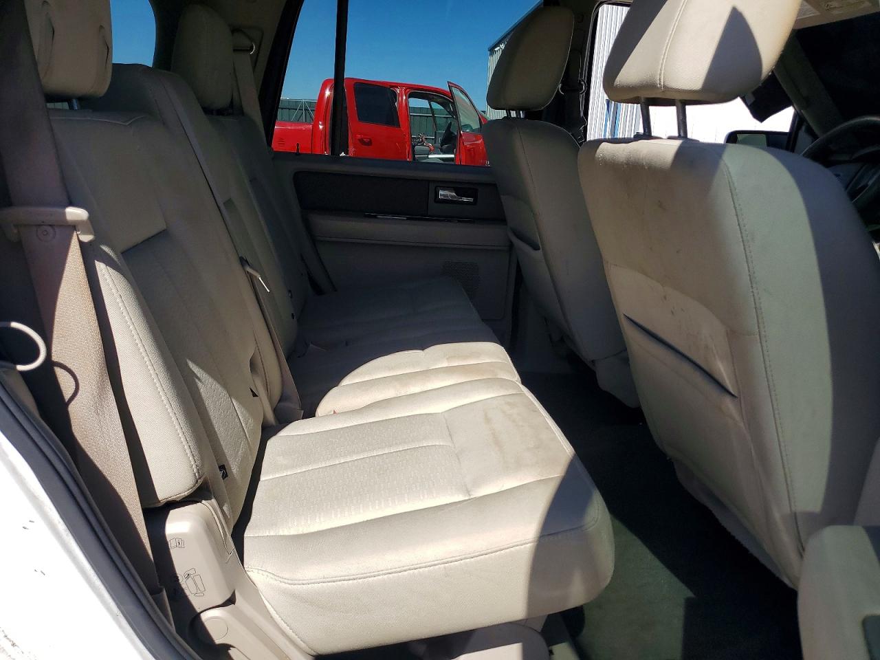 2009 Ford Expedition Белый vin: 1FMFU16599EB15344