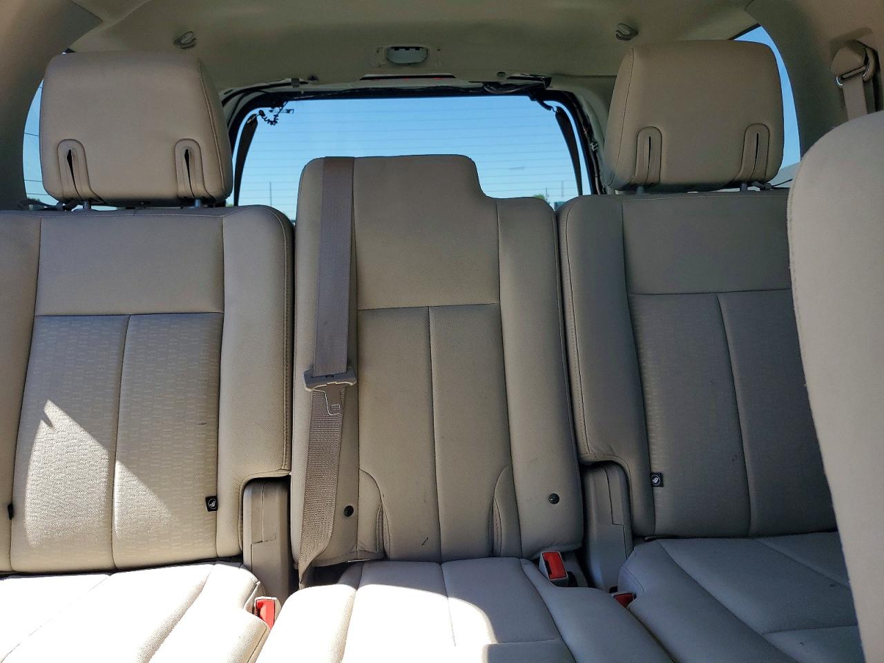 2009 Ford Expedition Белый vin: 1FMFU16599EB15344