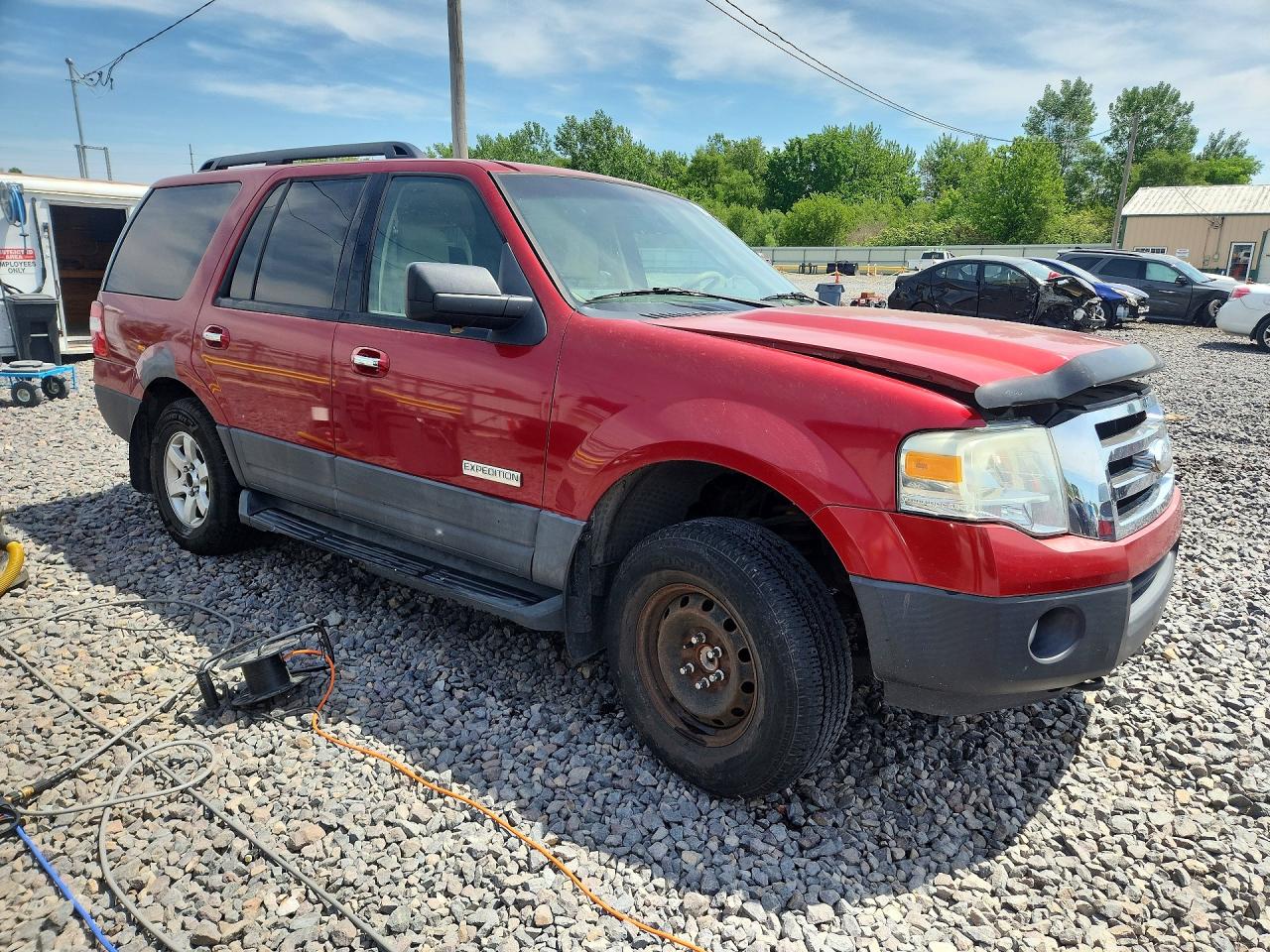 2007 Ford Expedition Xlt Red vin: 1FMFU165X7LA94254