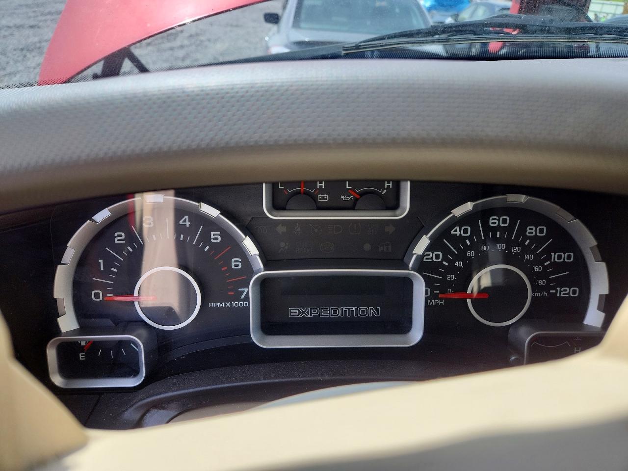 2007 Ford Expedition Xlt Red vin: 1FMFU165X7LA94254