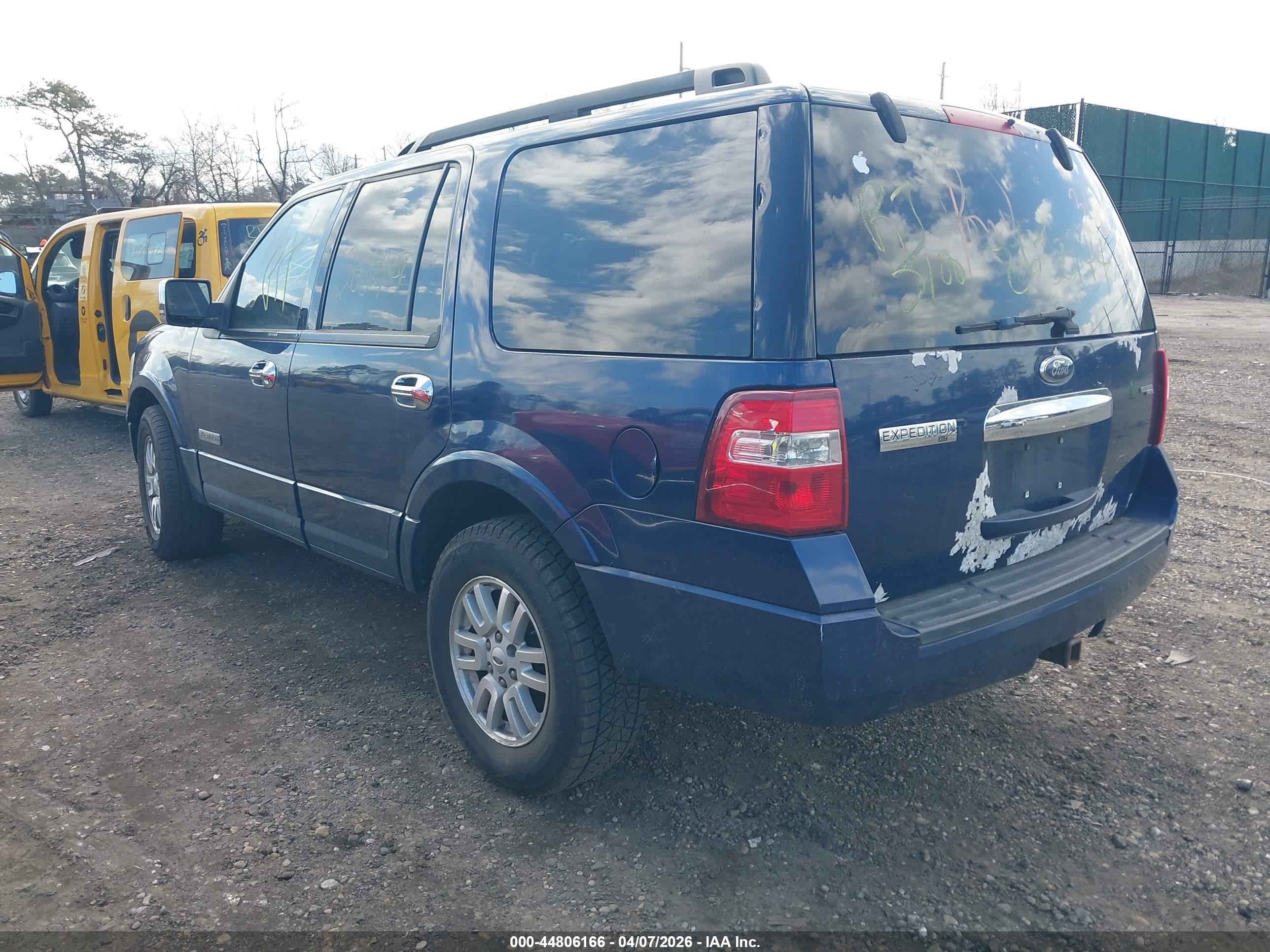 2008 Ford Expedition Xlt Blue vin: 1FMFU165X8LA64320
