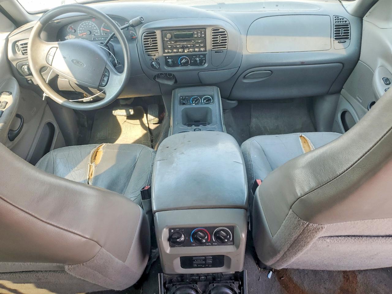 2002 Ford Expedition Xlt Silver vin: 1FMFU16L22LA84616