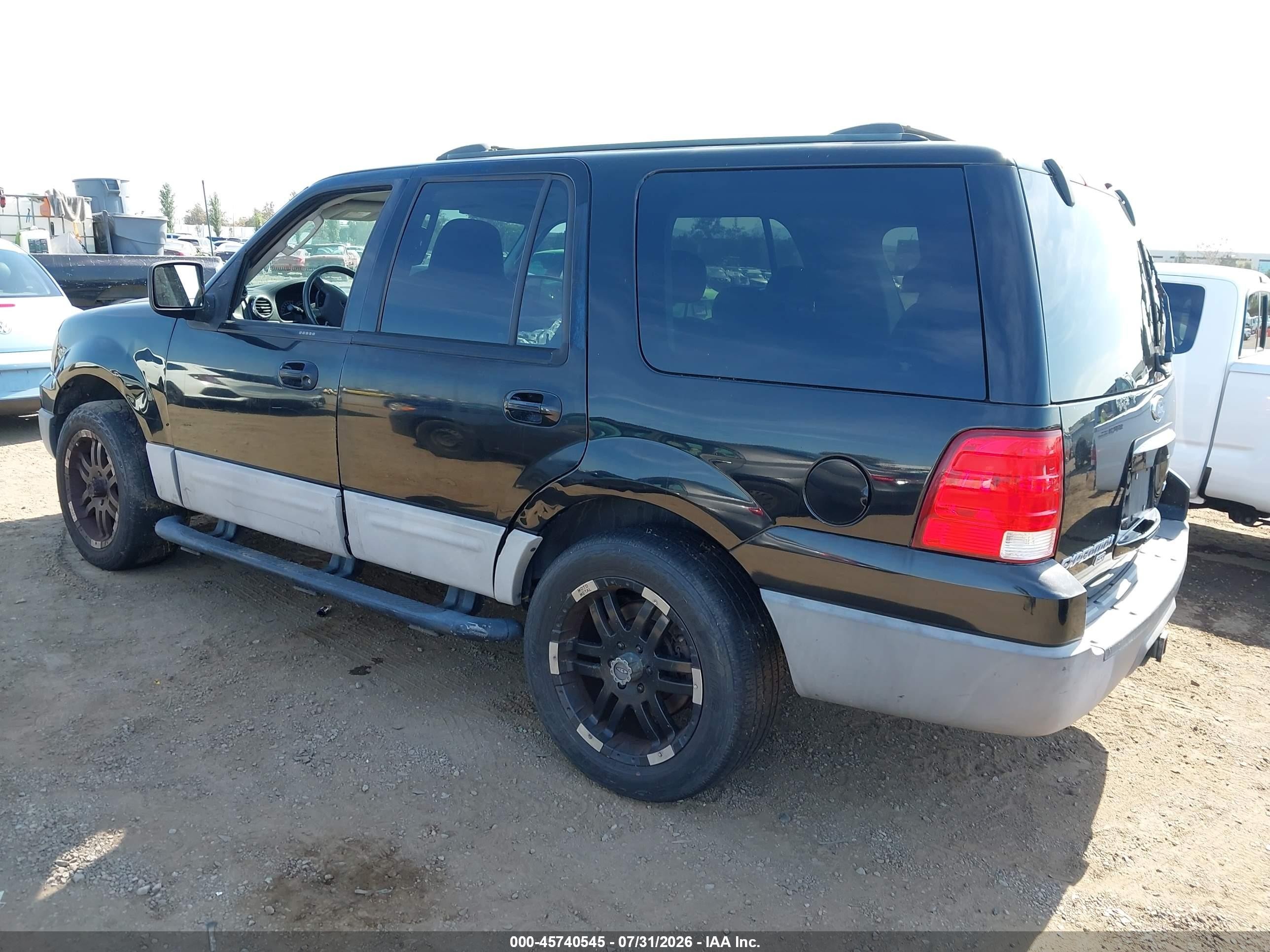 2003 Ford Expedition Xlt Black vin: 1FMFU16L93LB50290