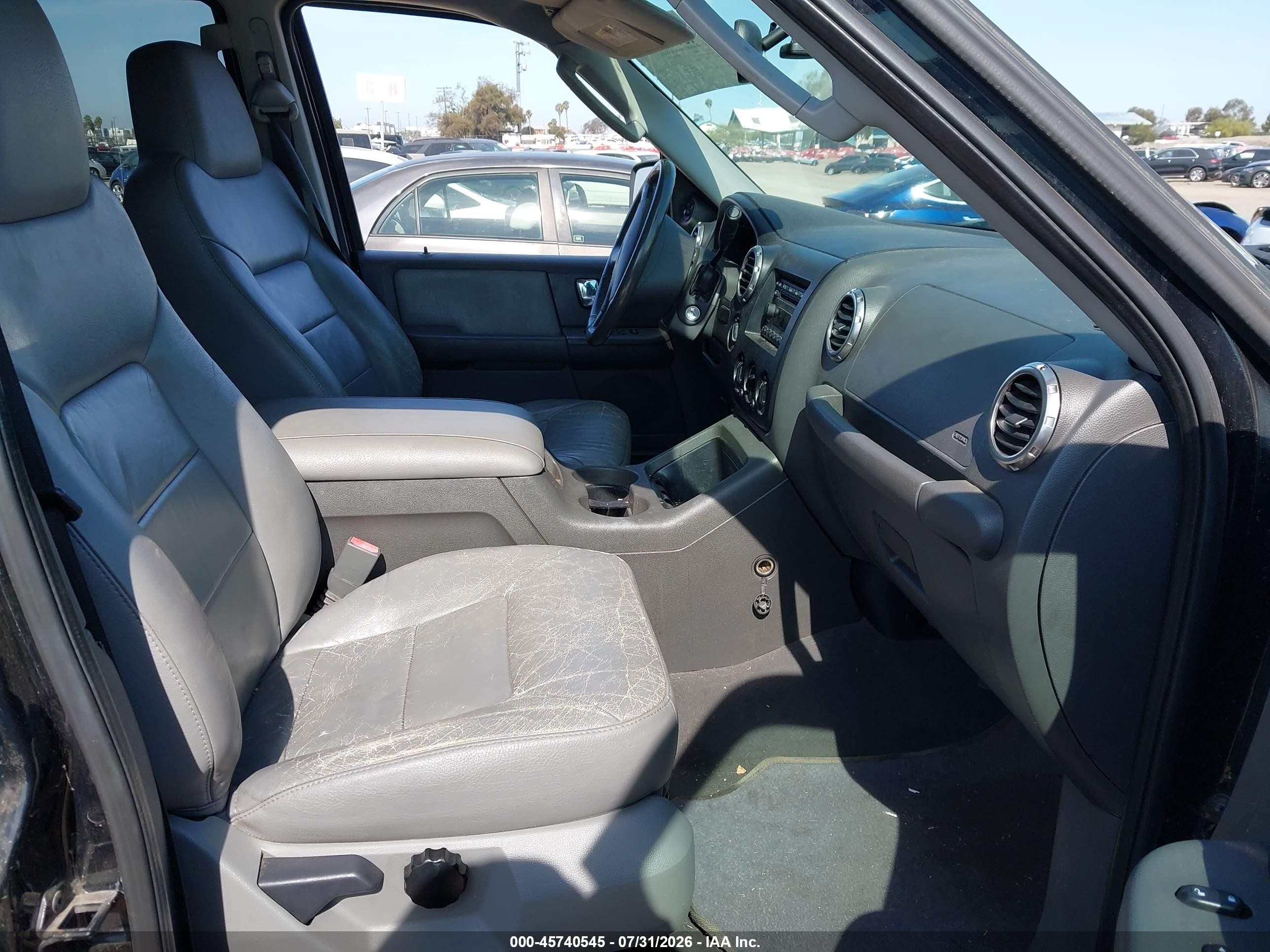 2003 Ford Expedition Xlt Black vin: 1FMFU16L93LB50290