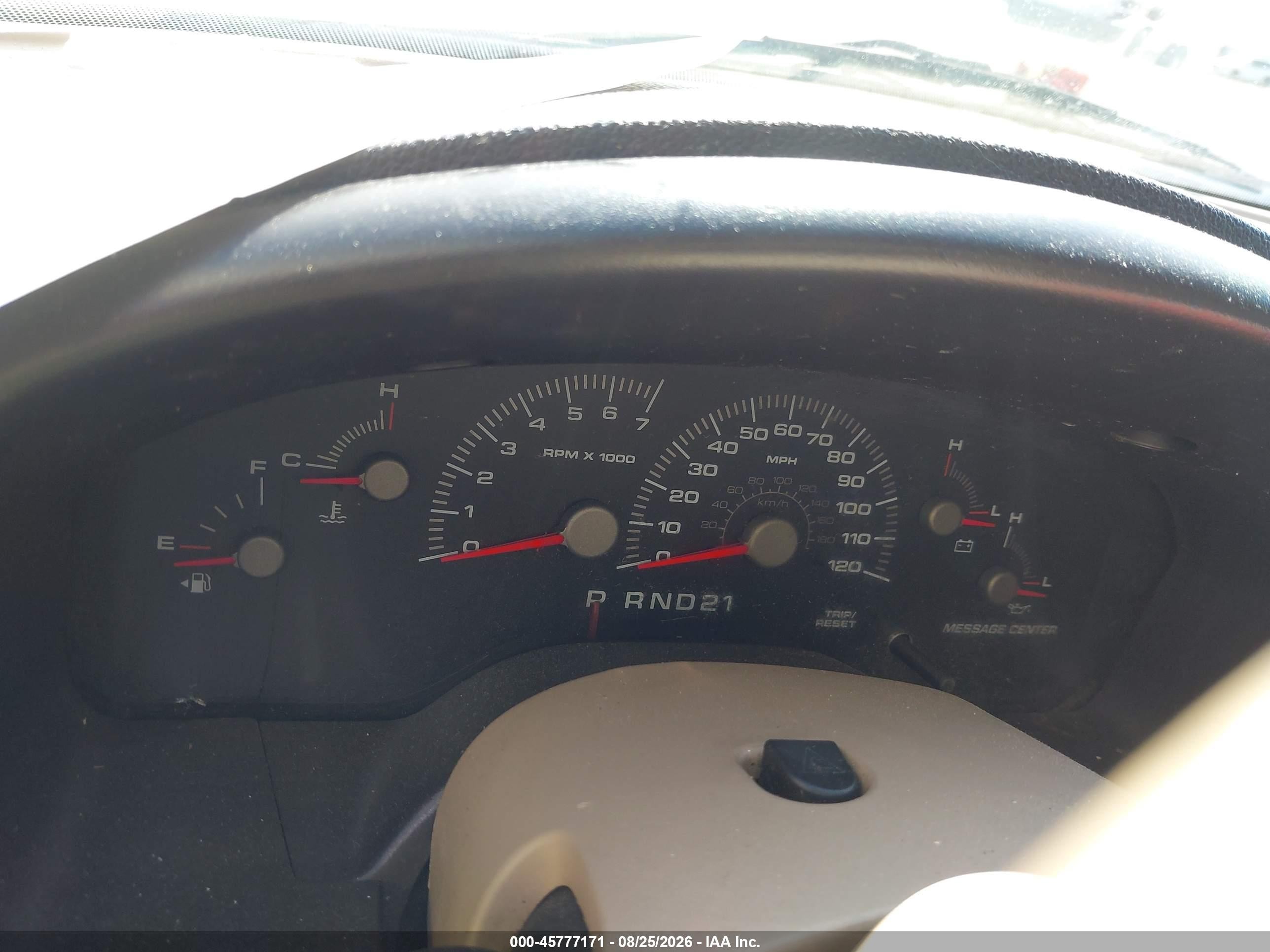 2004 Ford Expedition Xlt Black vin: 1FMFU16W24LB52748
