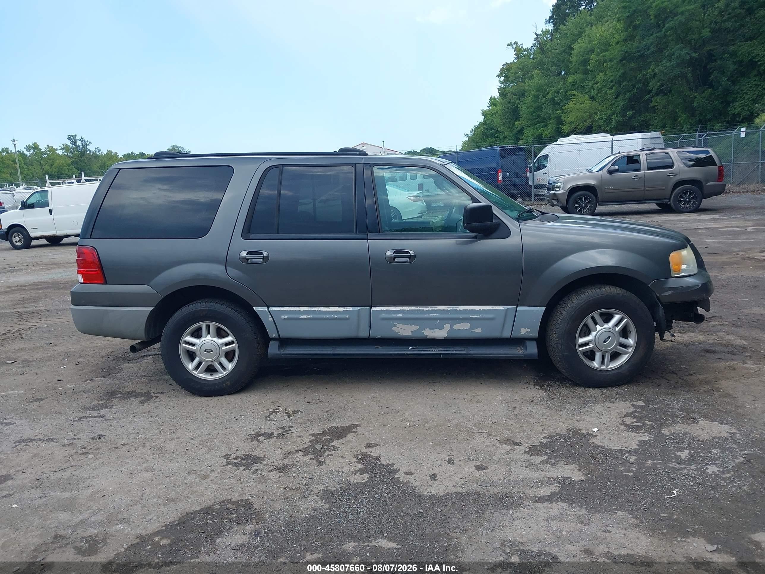 2003 Ford Expedition Xlt Gray vin: 1FMFU16W43LC53871