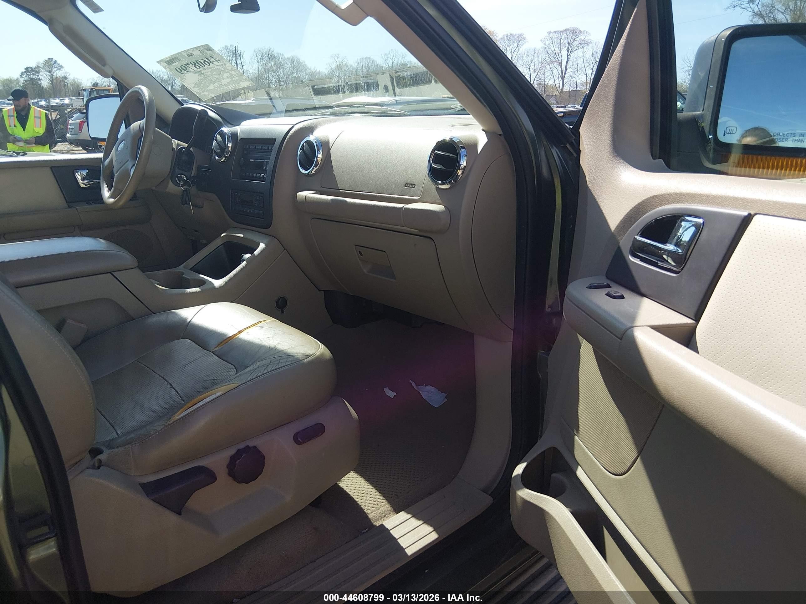 2005 Ford Expedition Eddie Bauer/king Ranch Green vin: 1FMFU17515LA39655