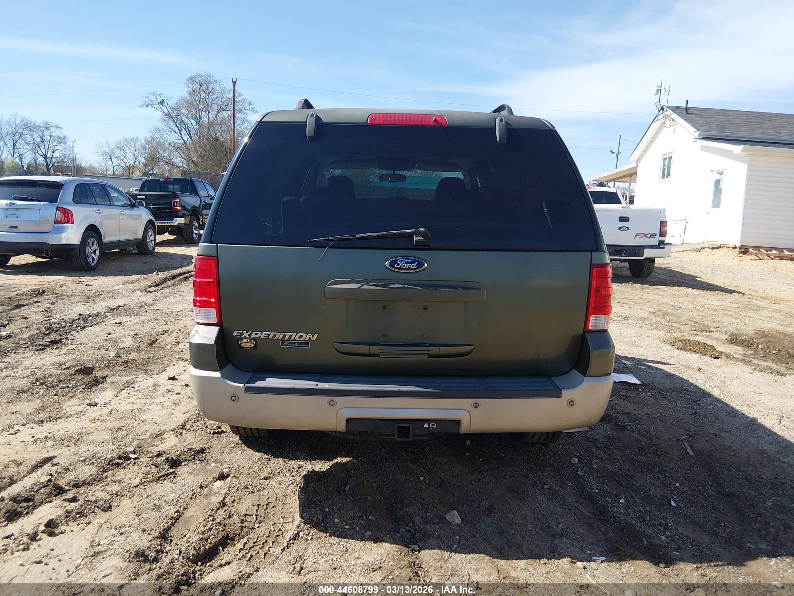 2005 Ford Expedition Eddie Bauer/king Ranch Green vin: 1FMFU17515LA39655