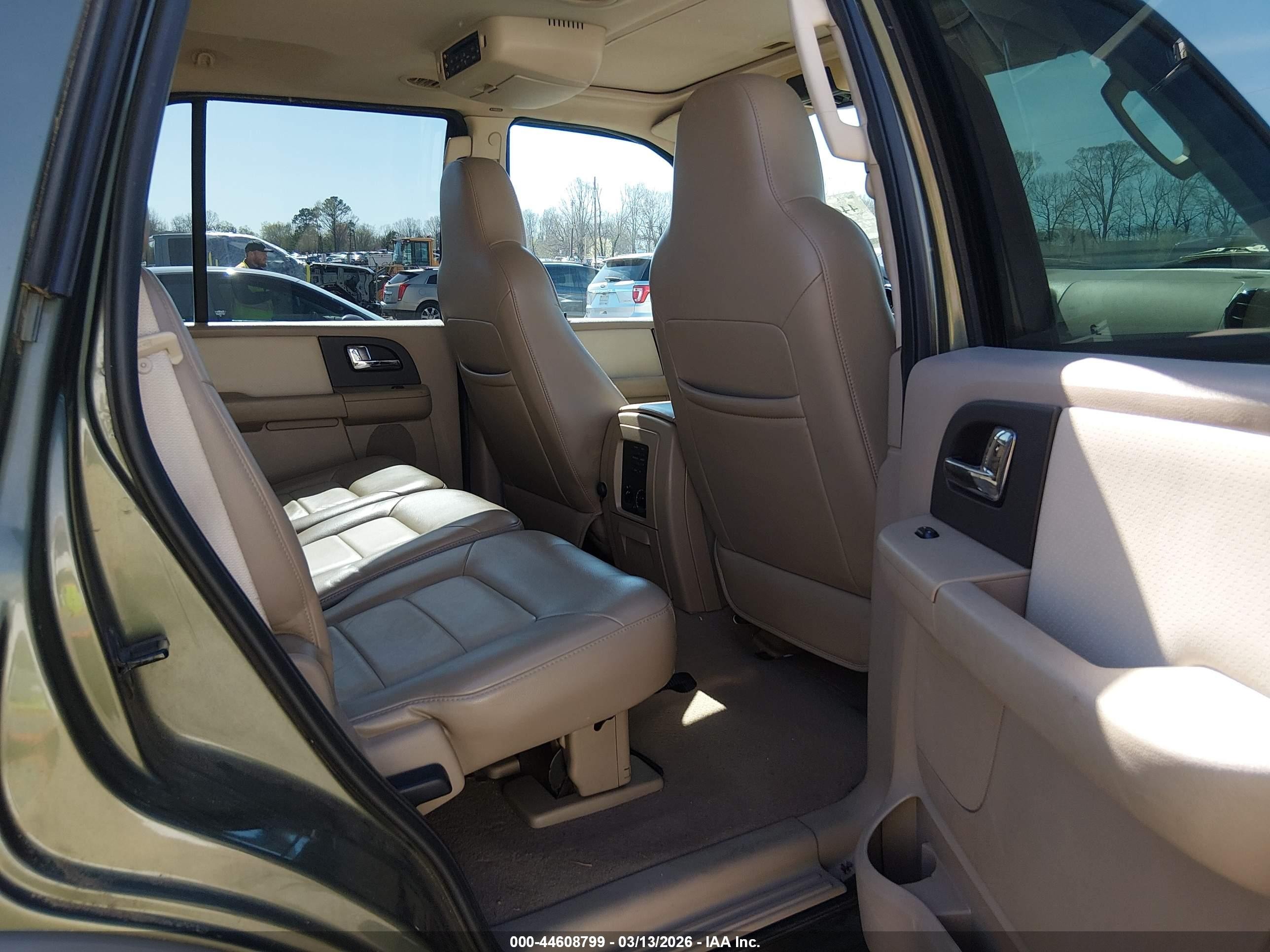 2005 Ford Expedition Eddie Bauer/king Ranch Green vin: 1FMFU17515LA39655
