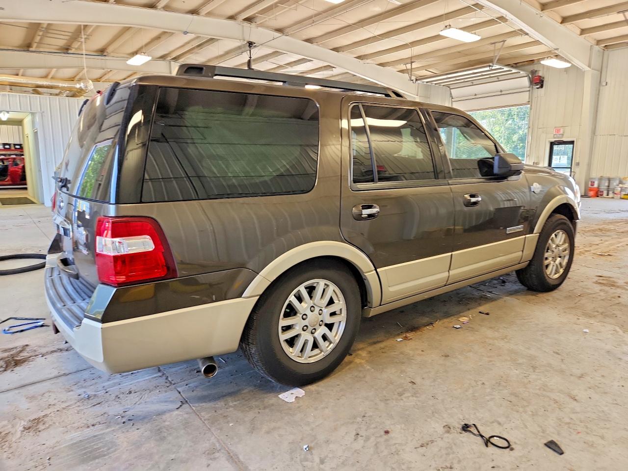 2008 Ford Expedition Eddie Bauer Green vin: 1FMFU17518LA31169
