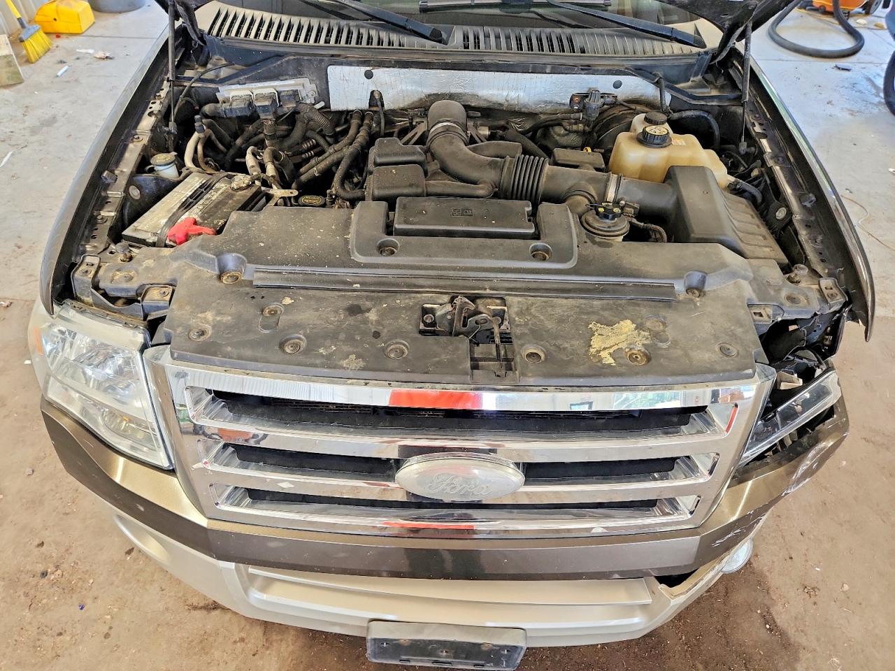 2008 Ford Expedition Eddie Bauer Green vin: 1FMFU17518LA31169