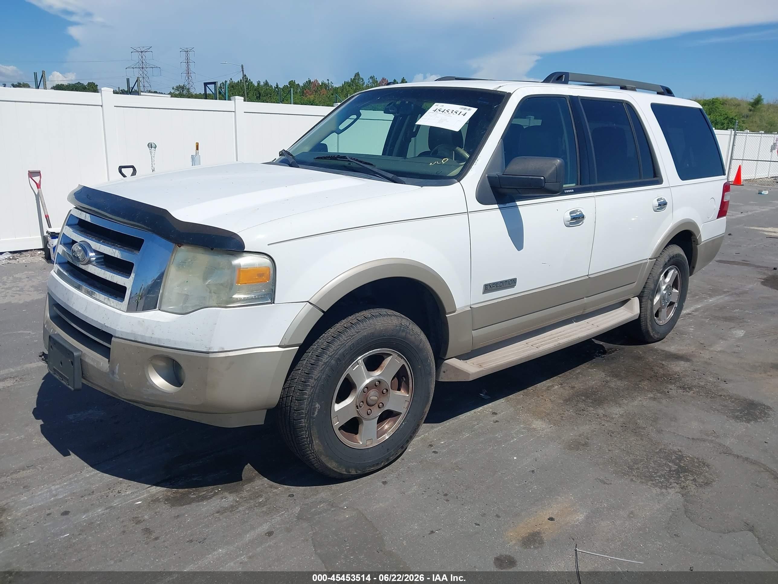 2007 Ford Expedition Eddie Bauer White vin: 1FMFU17537LA92635