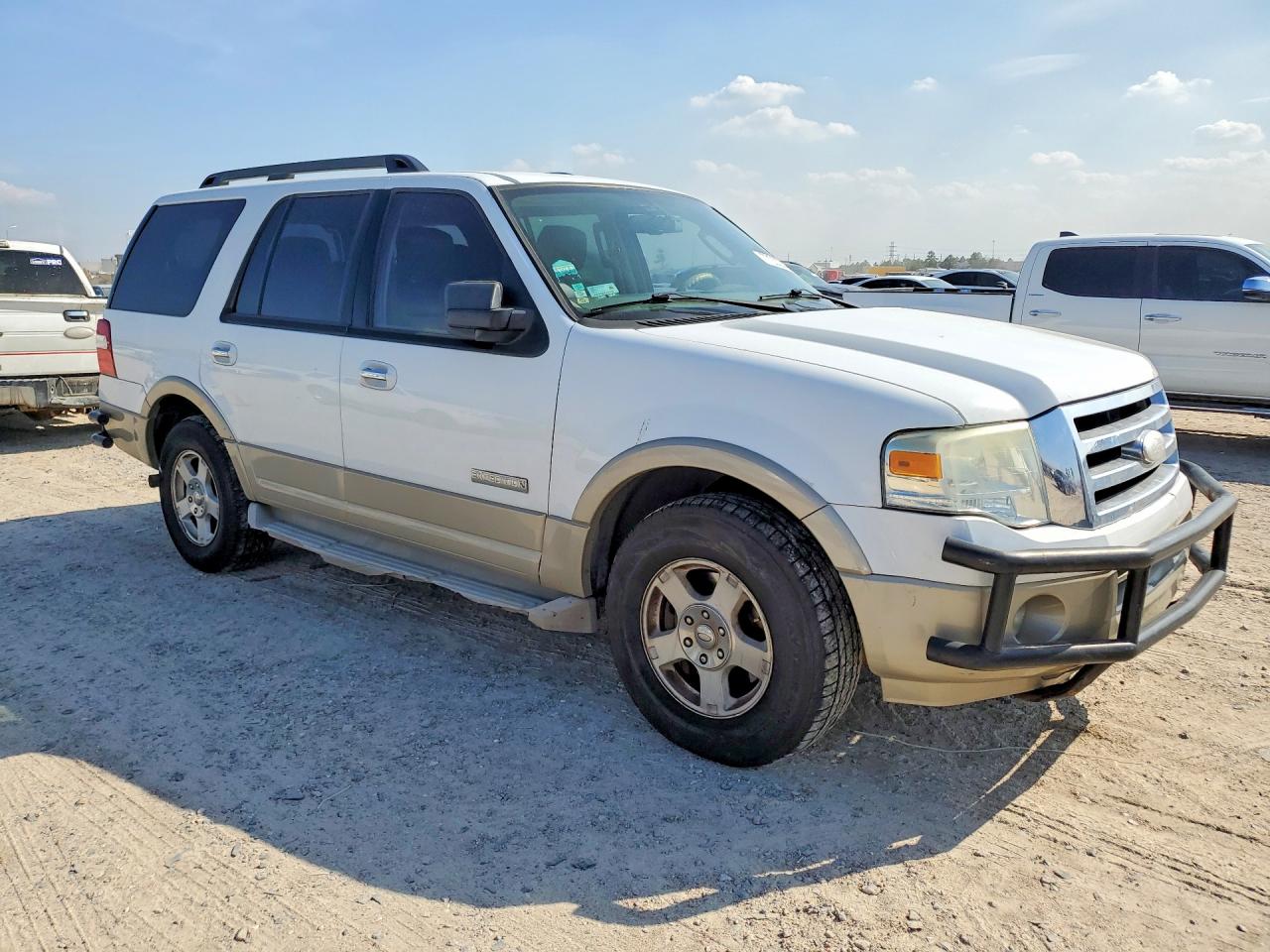 2007 Ford Expedition Eddie Bauer White vin: 1FMFU17547LA71454