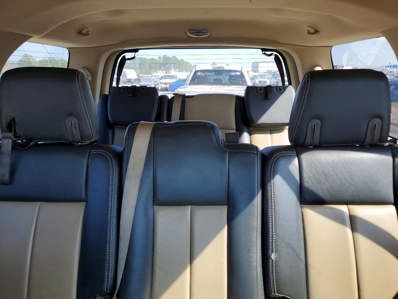 2007 Ford Expedition Eddie Bauer White vin: 1FMFU17547LA71454