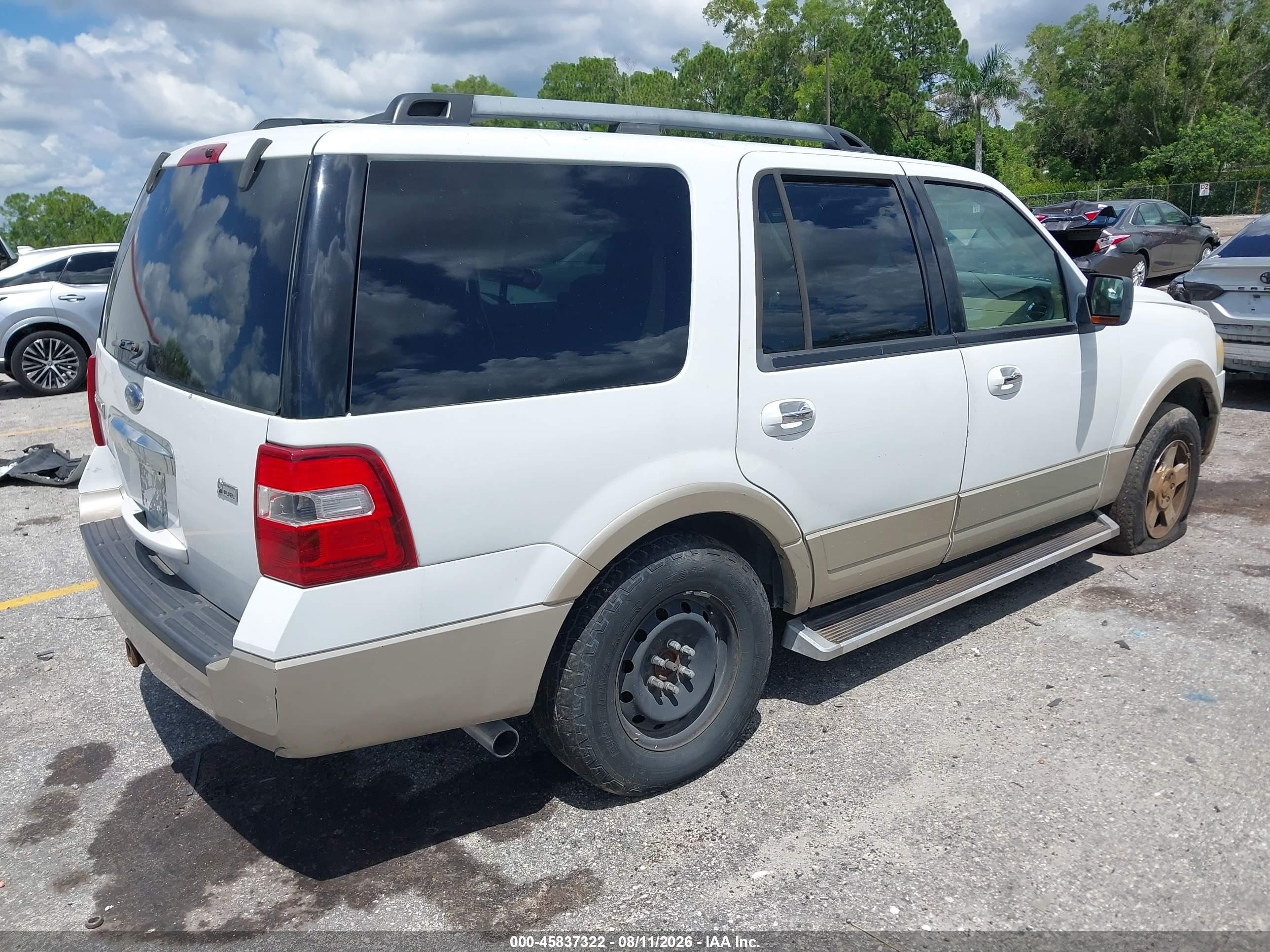 2009 Ford Expedition Eddie Bauer White vin: 1FMFU17549EB20496