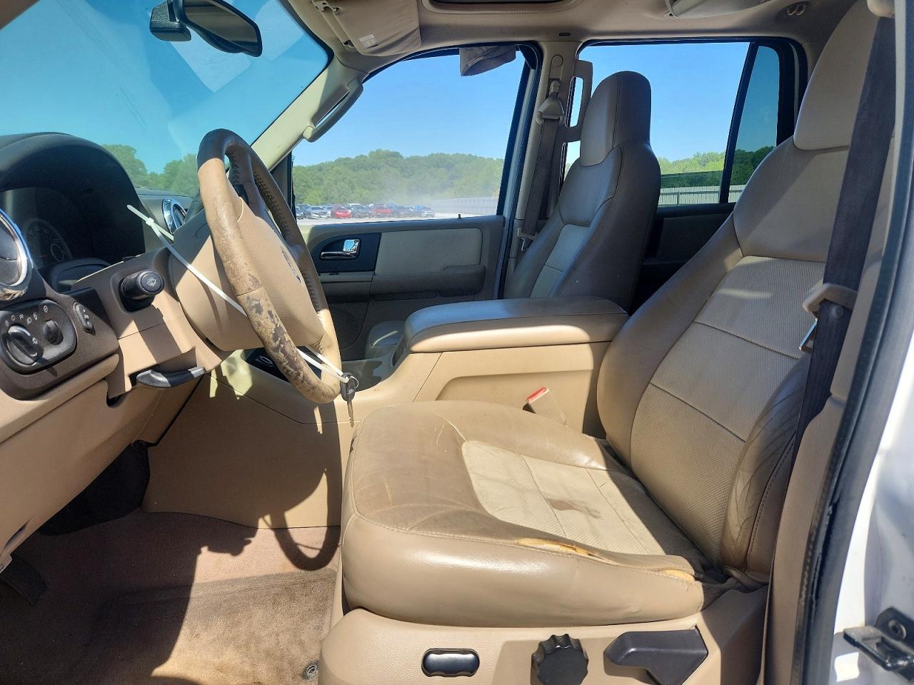 2005 Ford Expedition Eddie Bauer White vin: 1FMFU17555LA56698