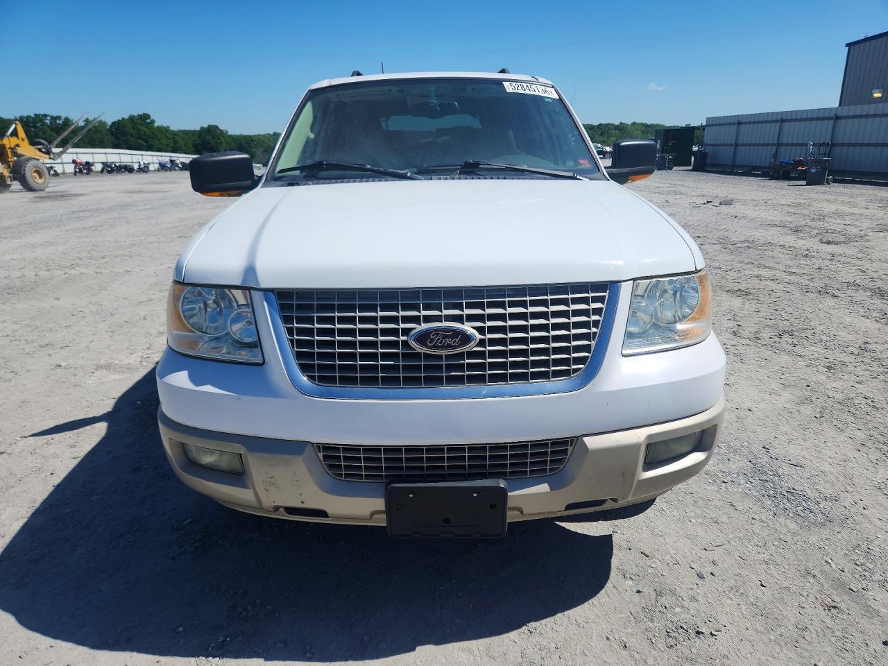 2005 Ford Expedition Eddie Bauer White vin: 1FMFU17555LA56698