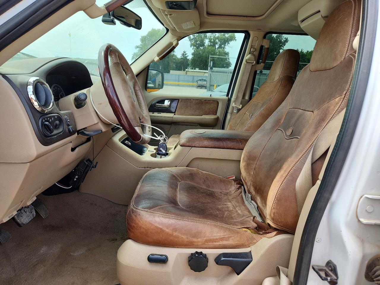2006 Ford Expedition Eddie Bauer White vin: 1FMFU17556LA22522