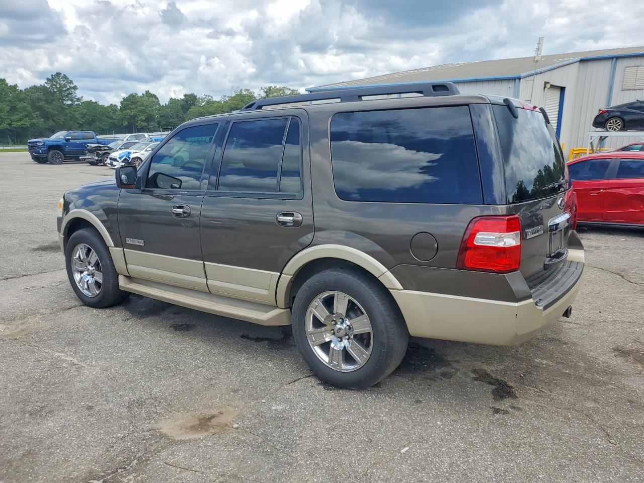 2008 Ford Expedition Eddie Bauer Коричневый vin: 1FMFU17558LA67852