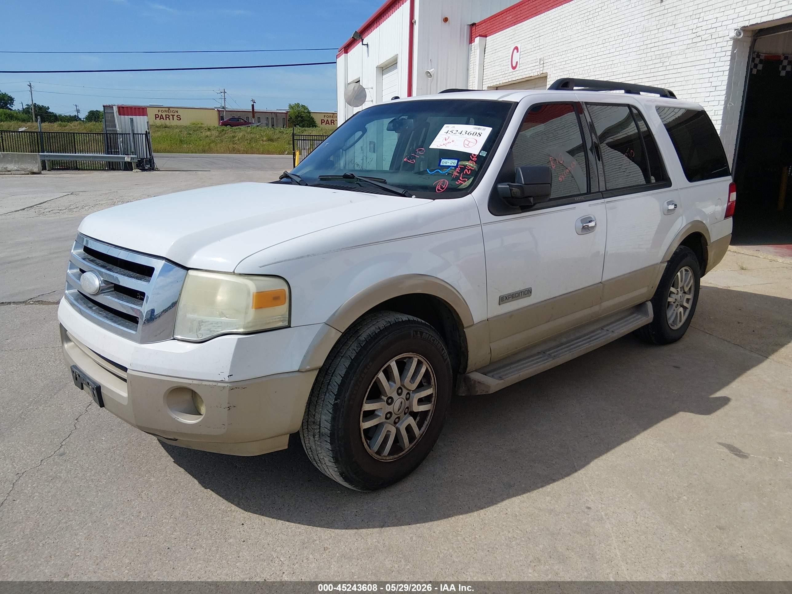 2007 Ford Expedition Eddie Bauer White vin: 1FMFU17567LA73609