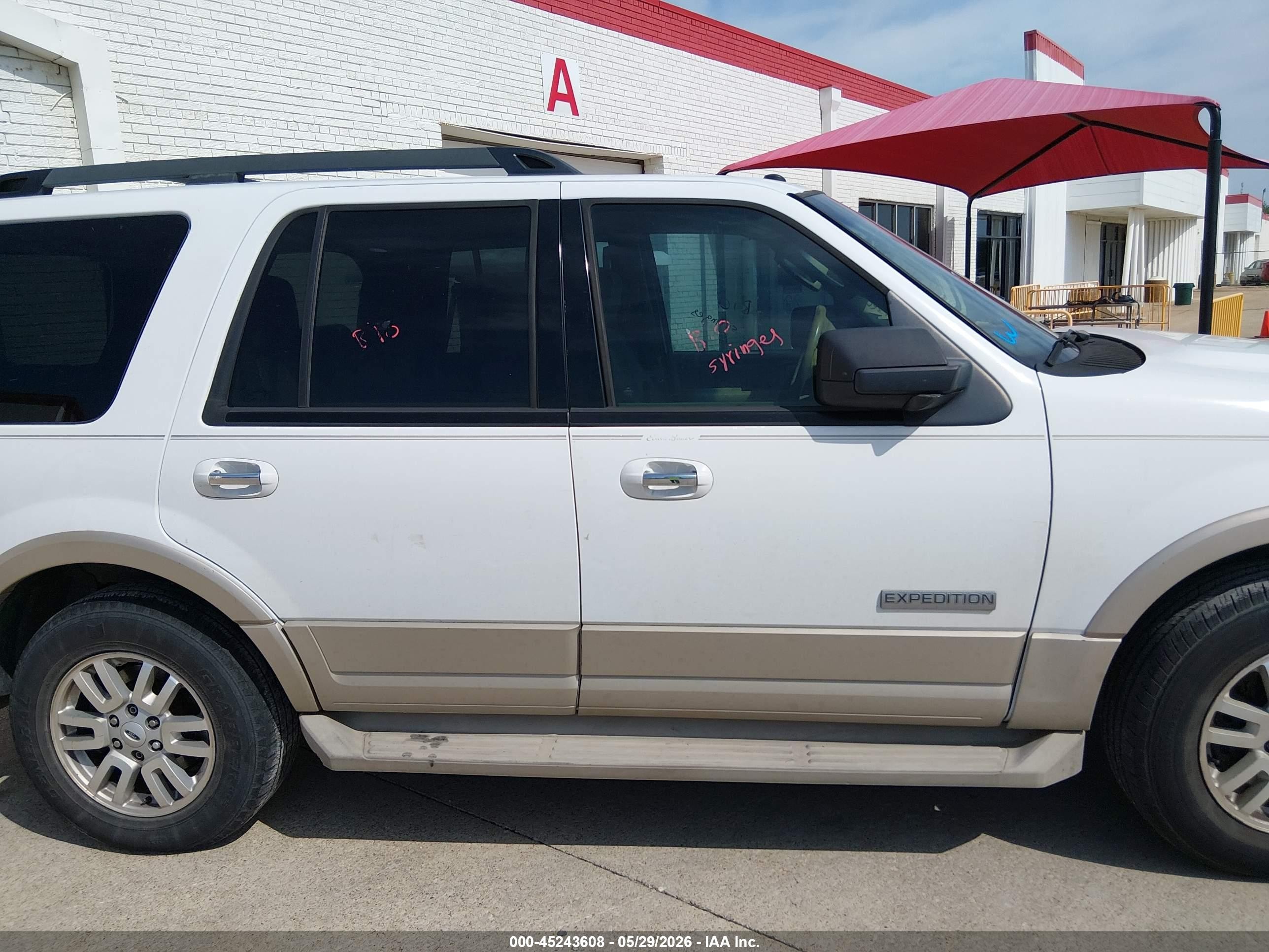 2007 Ford Expedition Eddie Bauer White vin: 1FMFU17567LA73609