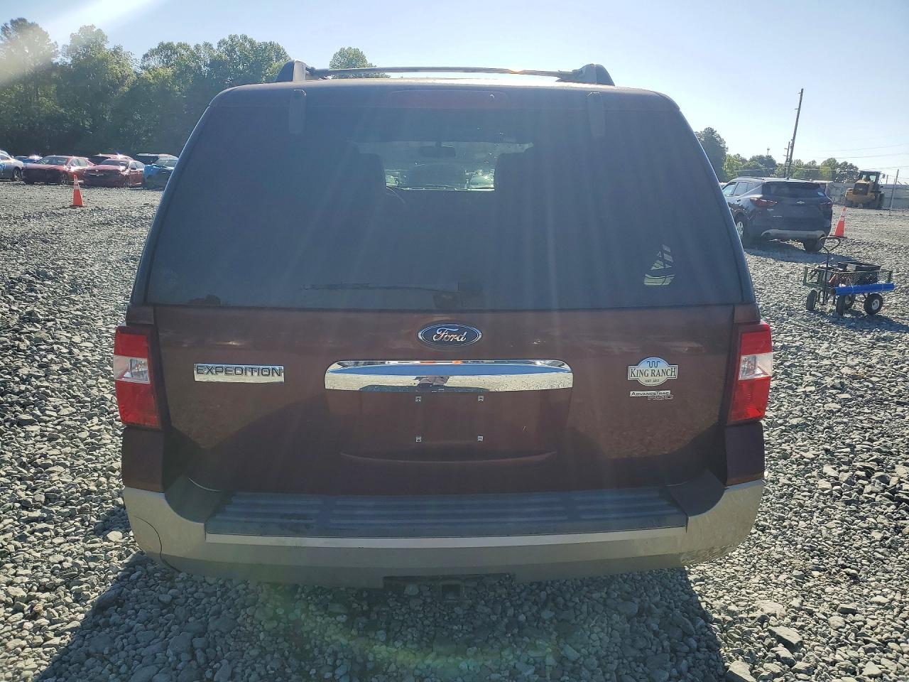 2008 Ford Expedition Eddie Bauer Red vin: 1FMFU17568LA11211