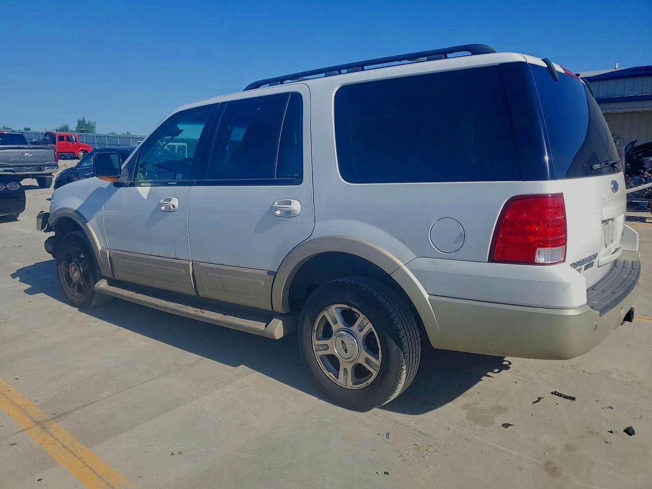 2006 Ford Expedition Eddie Bauer White vin: 1FMFU17576LA03843