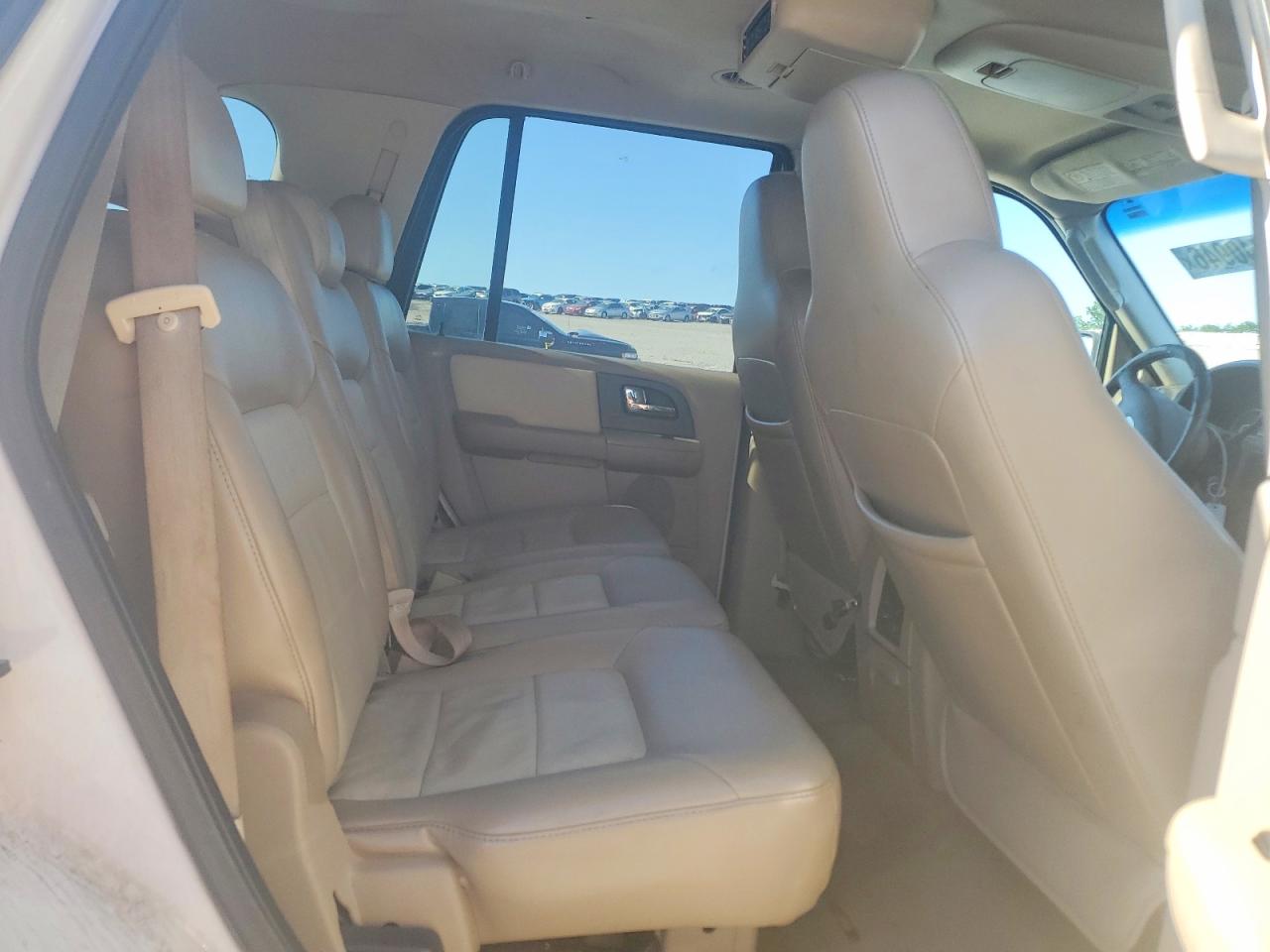 2006 Ford Expedition Eddie Bauer White vin: 1FMFU17576LA03843
