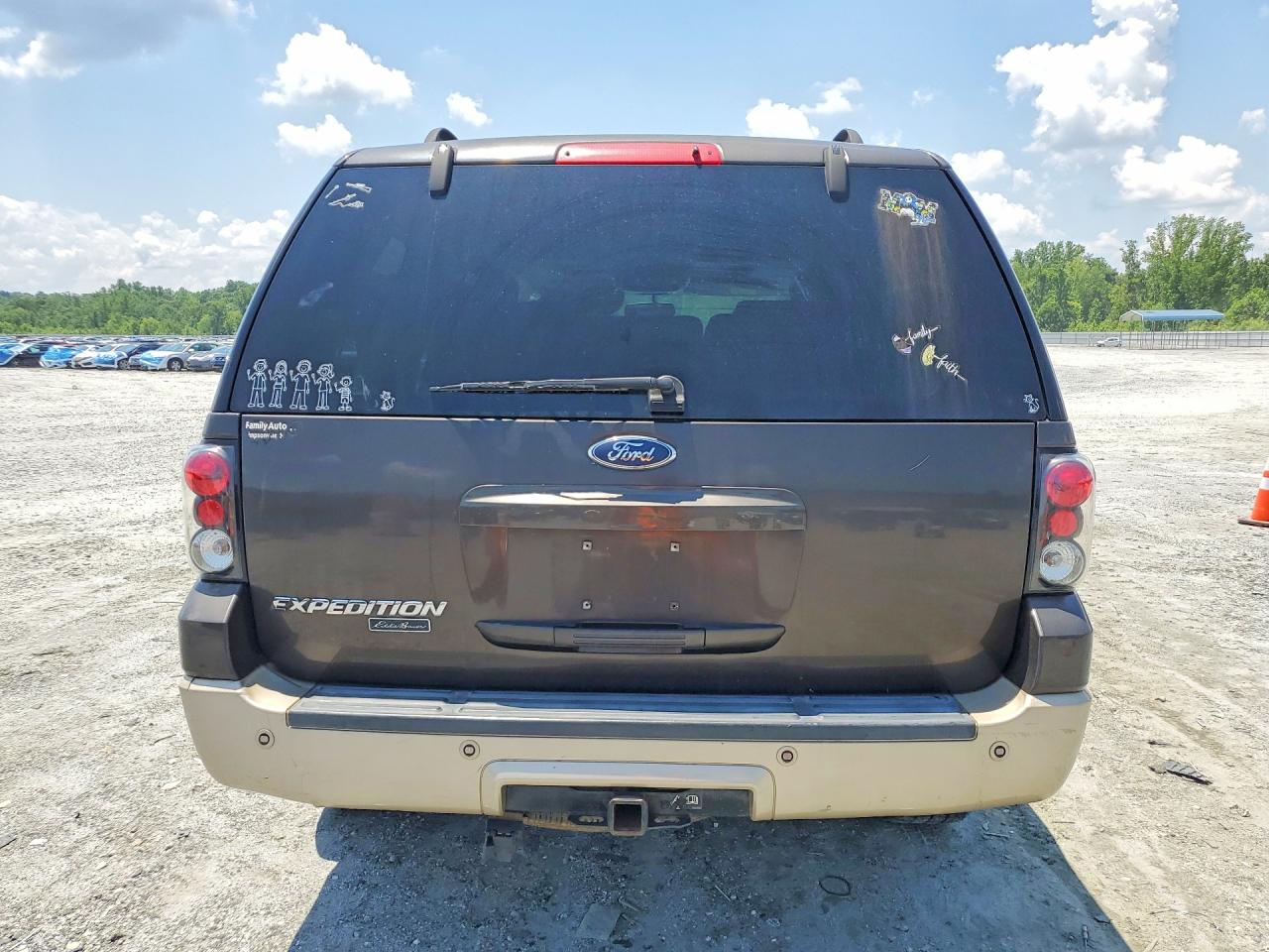 2006 Ford Expedition Eddie Bauer Gray vin: 1FMFU17586LA82326