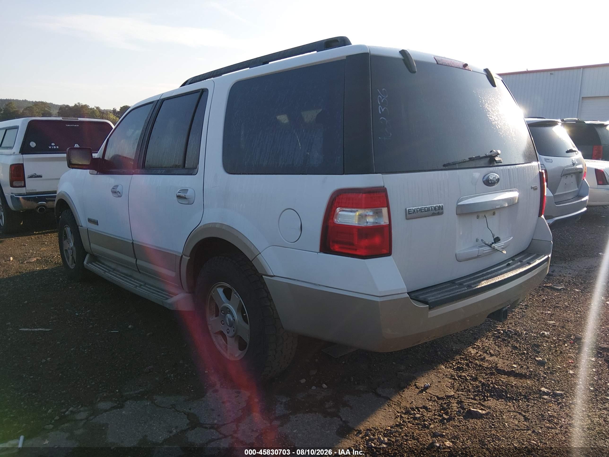 2007 Ford Expedition Eddie Bauer White vin: 1FMFU17587LA62336